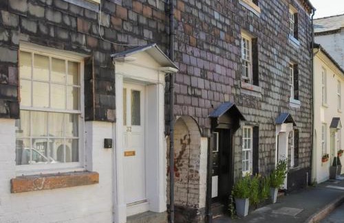 Newtown Casa | Georgian Terrace Town House in Mid Wales