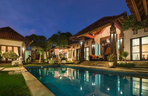 Nusa Dua Villa | Georgina Estate by Villas Direct Bali