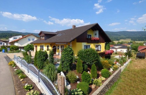 Gleissenberg Apartamento | Geräumige 75qm 4-Sterne-Ferienwohnung für 4 Personen