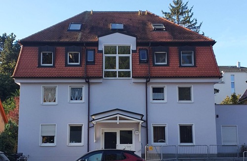 Suedvorstadt Apartamento | Geräumige Ferienwohnung mit Gartenterrasse