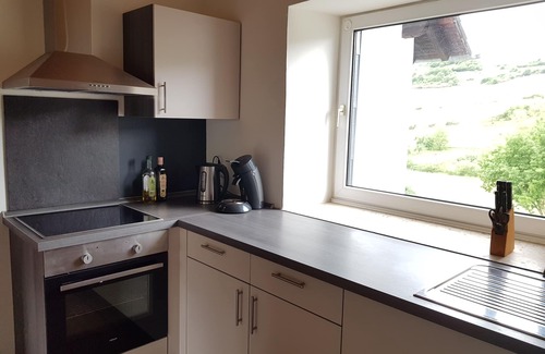 Gees Apartamento | Geräumige Frisch Renovierte Wohnung Mitte in der Vulkaneifel