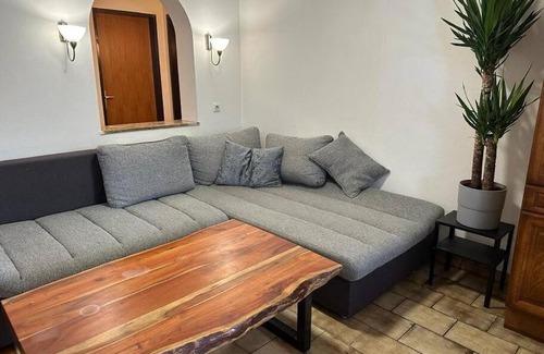 Imst Apartamento | Geräumige rustikale Tiroler Wohnung 1-8 Personen