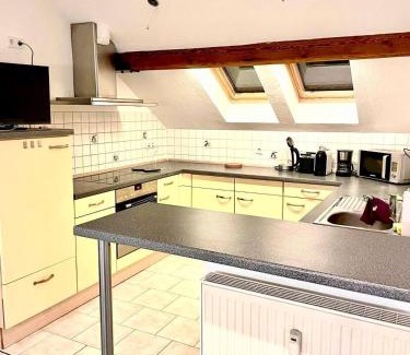 Zirndorf Apartamento | Geräumige Unterkunft für Familien und Gruppen, mitten in Zirndorf, für 8 Personen