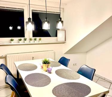Zirndorf Apartamento | Geräumige Unterkunft für Familien und Gruppen, mitten in Zirndorf, für 8 Personen