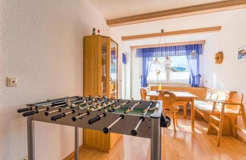 Unterrodach Apartamento | Geräumige Wohnung mit Grill