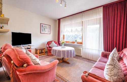 Titmaringhausen Apartamento | Geräumiges Apartment am Waldrand im Sauerland