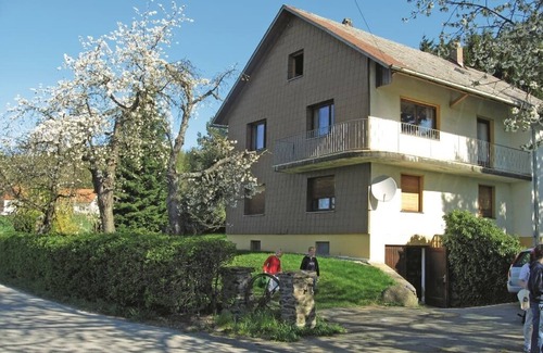 Neunburg vorm Wald Apartamento | Amplia casa de vacaciones (90 m2) con una estufa acogedora