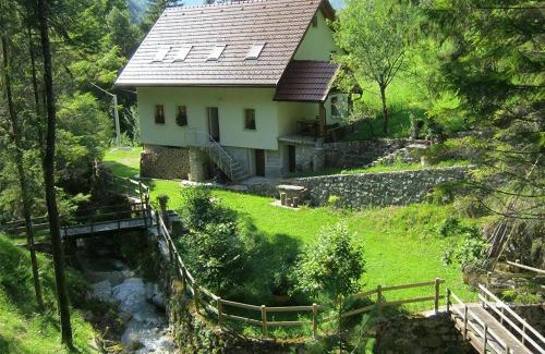 Tolmin Casa | Geräumiges Ferienhaus Inmitten Der Natur