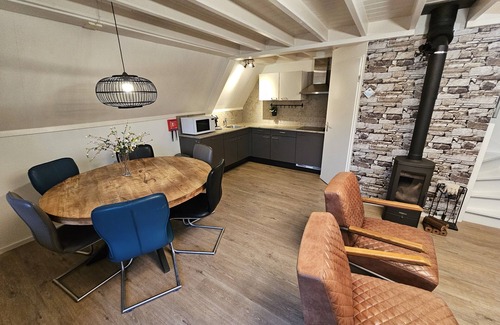 Gramsbergen Casa | Gerenoveerd 6 Pers. Huisje aan Visvijver Time4vacay