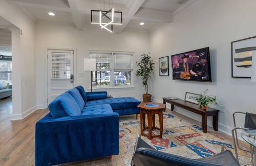 Salemtown Casa | Germantown Gem-Heart of Germantown/Salemtown