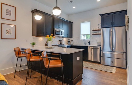 Germantown Casa | Elegant Germantown Homes with Rooftop Patios