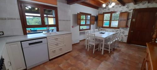 Llanes Casa | Gestiona2R - Casa con finca en Pendueles al lado de la playa