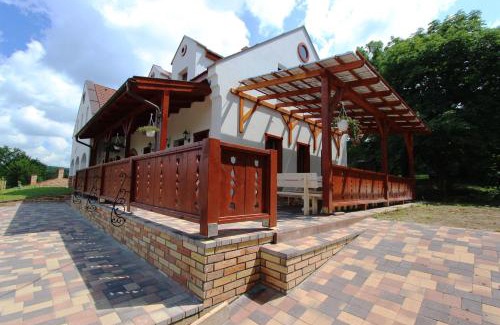 Garab Casa | Gesztenyés Vendégház
