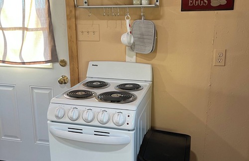 Mesa County Cabaña | GET AWAY FROM IT ALL! Country living close to biking trails and Fruita.
