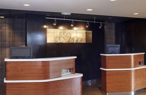 Brookfield Casa | Get Some Rest in Wisconsin State Fair Park! Indoor Swimming Pool, Pets Allowed!