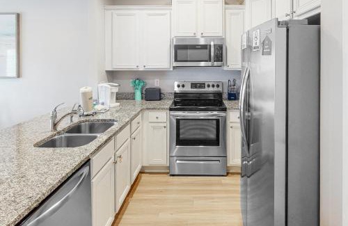 Thomas Drive Casa | Getaway at the Hathaway