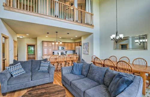 Wolf Laurel Casa | Getaway Chalet in Mars Hill with Hot Tub and Views!