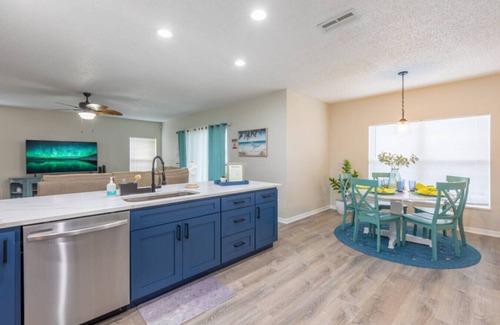 Poinciana Casa | Getaway & Comfy House w/ Pool