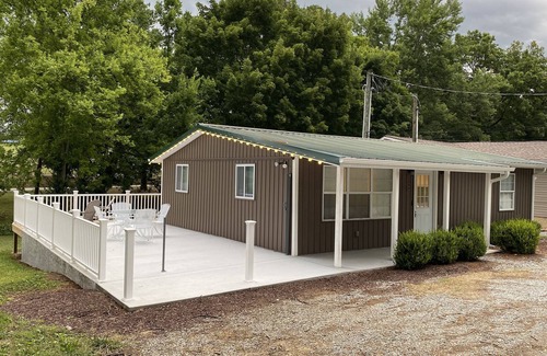 Vonore Casa | Getaway for 2! Lake access across the street, Come enjoy the Simple Lake Life.
