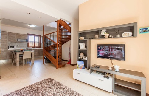 Ghajnsielem Casa | Getaway Npetto Gozitan Villa, Mġarr Gozo, Malta