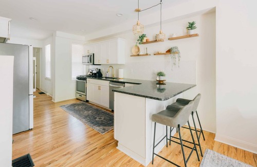 Historic Downtown Lancaster Casa | Getaway on Grant, heart of Downtown with parking