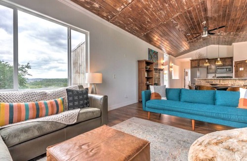 Spicewood Casa | Getaway Ranch - Views for Days + Pool + Game Room