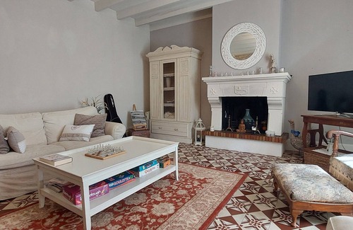 Saint-Valerien Casa | Getaway rural holiday home for rent!