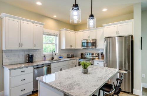 Asheville Casa | Getaway with Fire Pit 3 Mi to River Arts District!