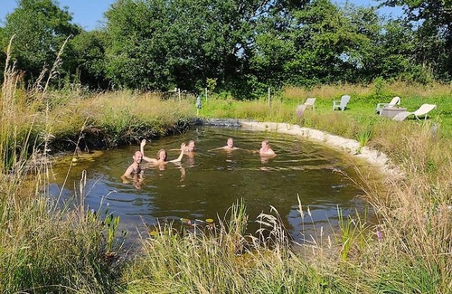 Rouperroux Apartamento | Gezellig Vakantieverblijf met Uitkijk op het bos en Platteland van Normandie