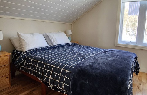 Amherst Cabaña | GG's Landing | Off-the-grid Waterfront Cottage