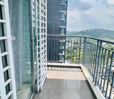 Kajang Apartamento | Gg’s Stay@Savanna Executive Suites,Southville City