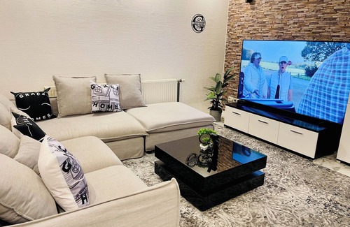 Jettingen Apartamento | GHome 6 Zimmer(140sqm, Up to 10 people, WiFi, Parking, Workers and Large family)