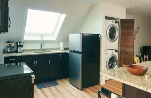 Beverly Condominio | *Spacious Ghostly 2BR Home| Salem+Beverly| Parking