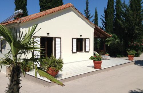 Messinia Casa | Gialova garden bungalow