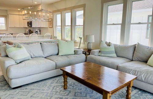 Carolina Beach Casa | GIANT HOUSE WITH GIANT WATER VIEWS! Walkable to all CB has to offer