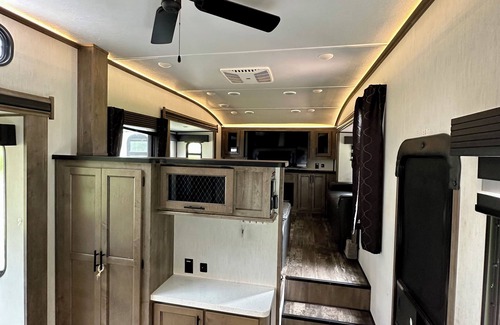 Hermosa Casa | Giant Luxury Camper, Close To Mount Rushmore And Custer State Park.