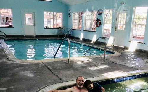 Running Springs Cabina | Giant Oaks Lodge