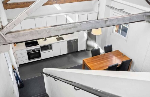Sullivan's Cove Apartamento | Gibson's Mill waterfront loft apartment - 303