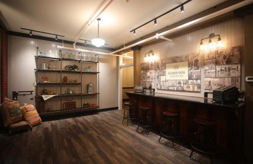 Staunton Apartamento | Gibson's Warehouse