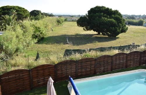 Giens Apartamento | GIENS, T2 in owner's villa with swimming pool