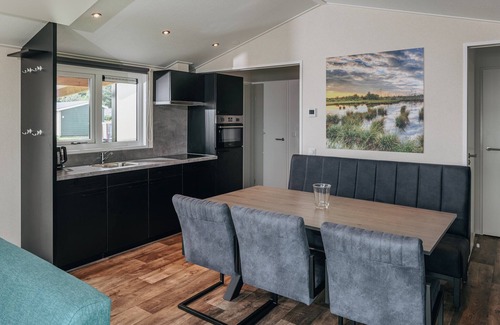 Zuideinde Chalet De Esquí | Accogliente chalet con aria condizionata e sloop