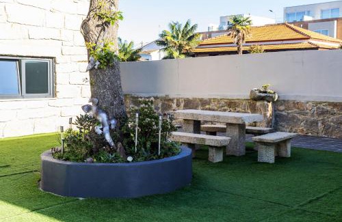Canidelo Casa | GIL LOVE - Luxurious V5 w Pool by LovelyStay