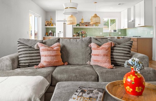 Spring Meadows Casa | AtHome+1 Stay | Stunning Home | Family Friendly