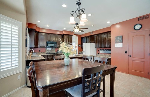 Finley Farms Casa | Gilbert Family Estate⁓Game Room⁓Playground⁓BBQ