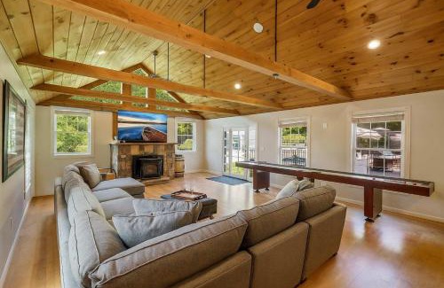 Laconia Casa | Gilford Getaway - Pool & Hot Tub - Lakes Region