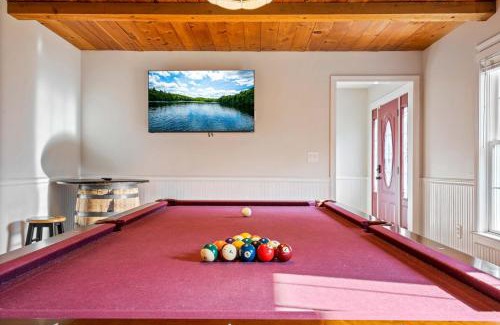 Laconia Casa | Gilford Getaway - Pool & Hot Tub - Lakes Region