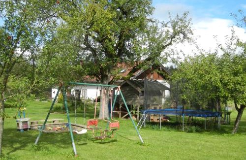 Schnaitsee Apartamento | Gilg-Kräuterhof