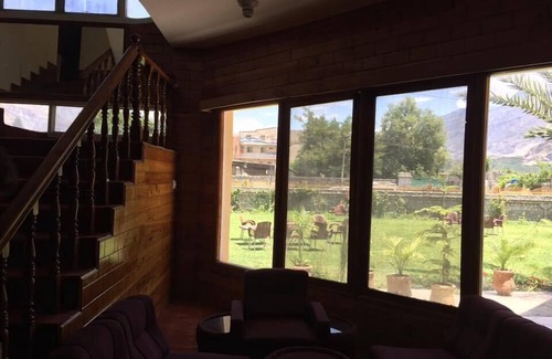 Gilgit Hotel | Gilgit Embassy Lodge