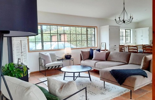 Warkworth Casa | Gillman Vineyard - Matakana Holiday Home