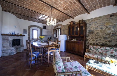 San Gimignano Apartamento | Gina, apartamento con vistas a las colinas de San Gimignano